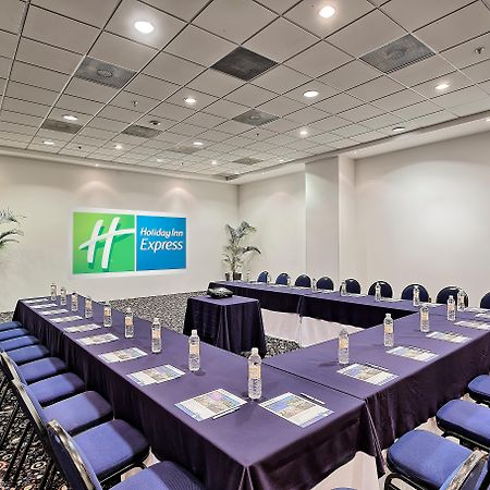 Holiday Inn Express Villahermosa, An Ihg Hotel Exterior photo