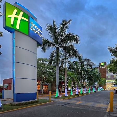 Holiday Inn Express Villahermosa, An Ihg Hotel Exterior photo